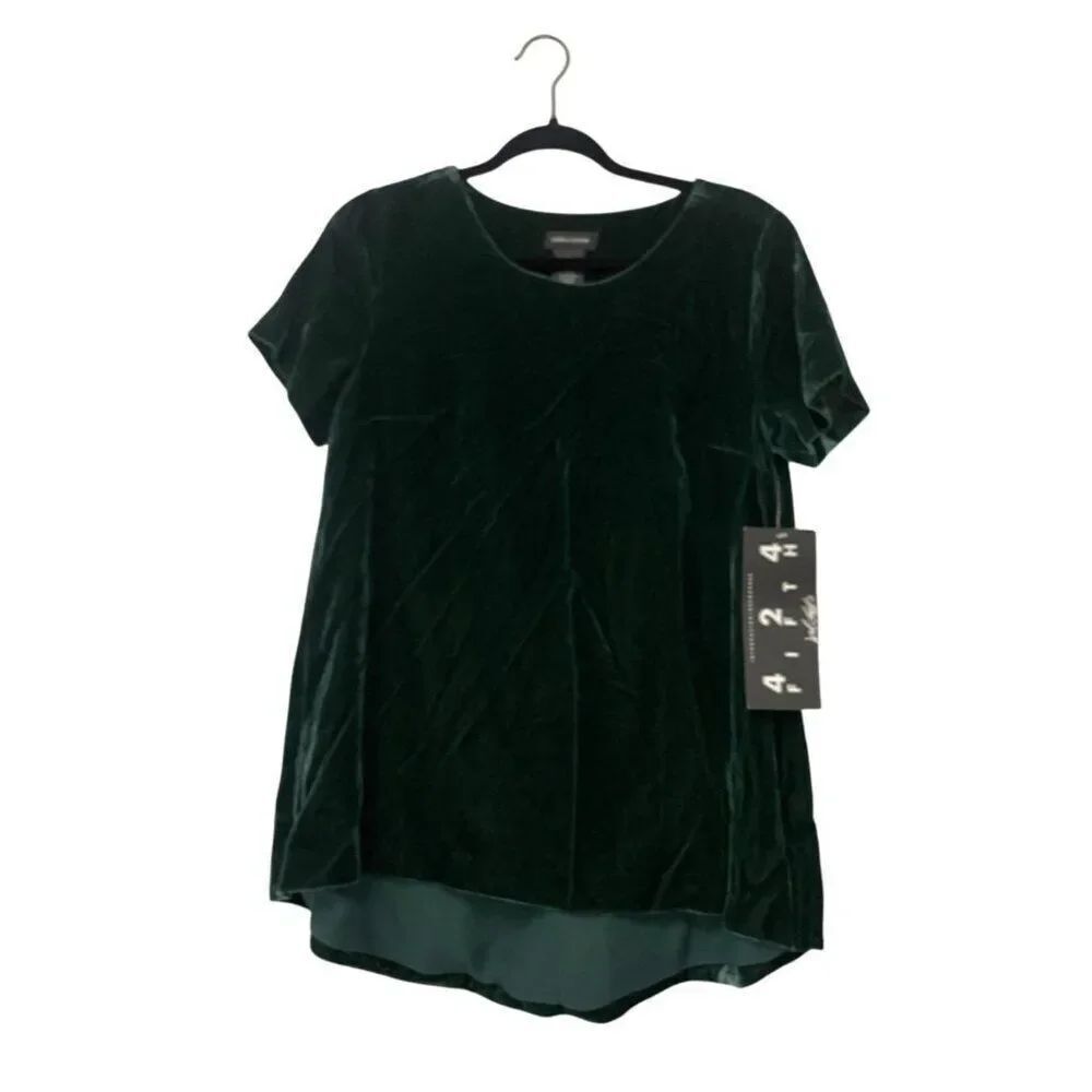 Lord & Taylor Womens Blouse S Green Evergreen Velvet Round Neck Short Sleeve NWT